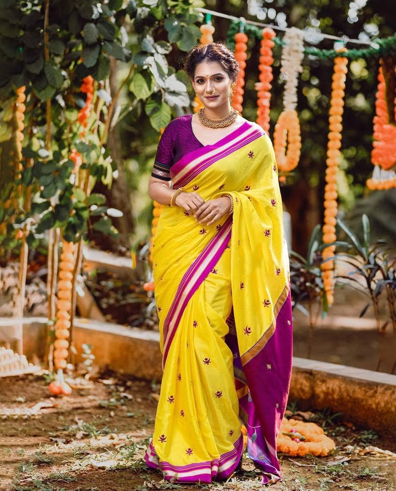 Chandrapushpa print saree
