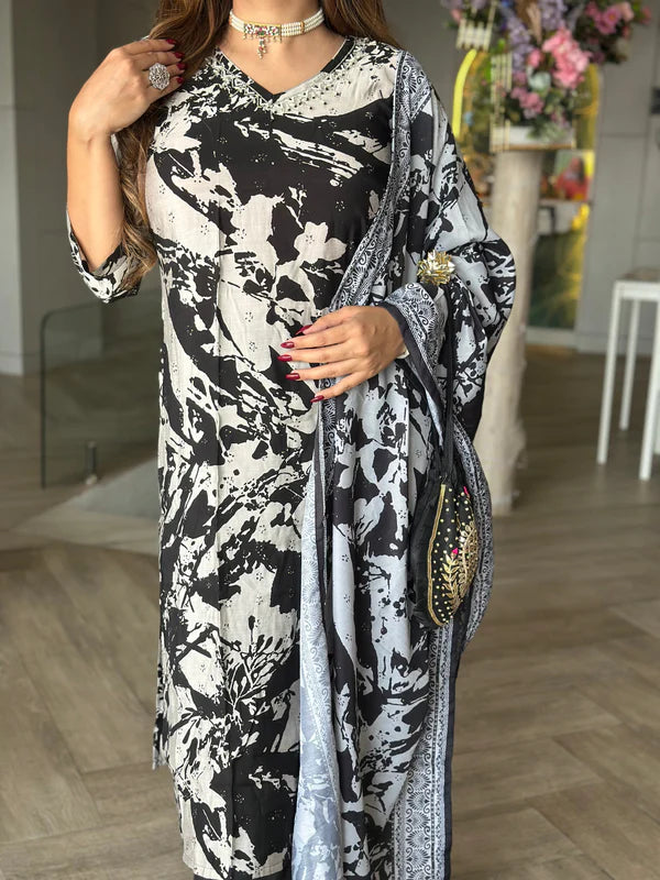 bold ethnic wear for women