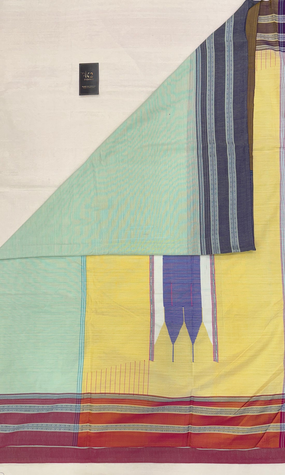 Gayatri border saree