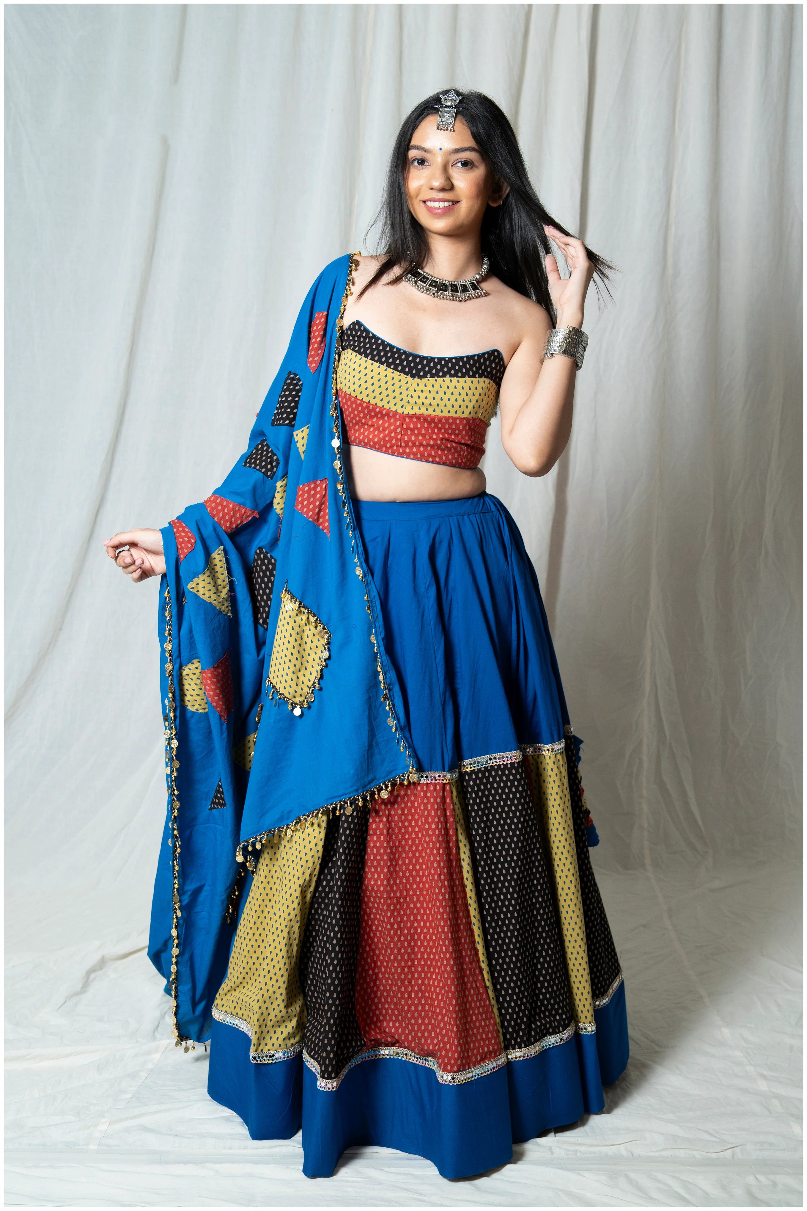 royal blue Navratri skirt set