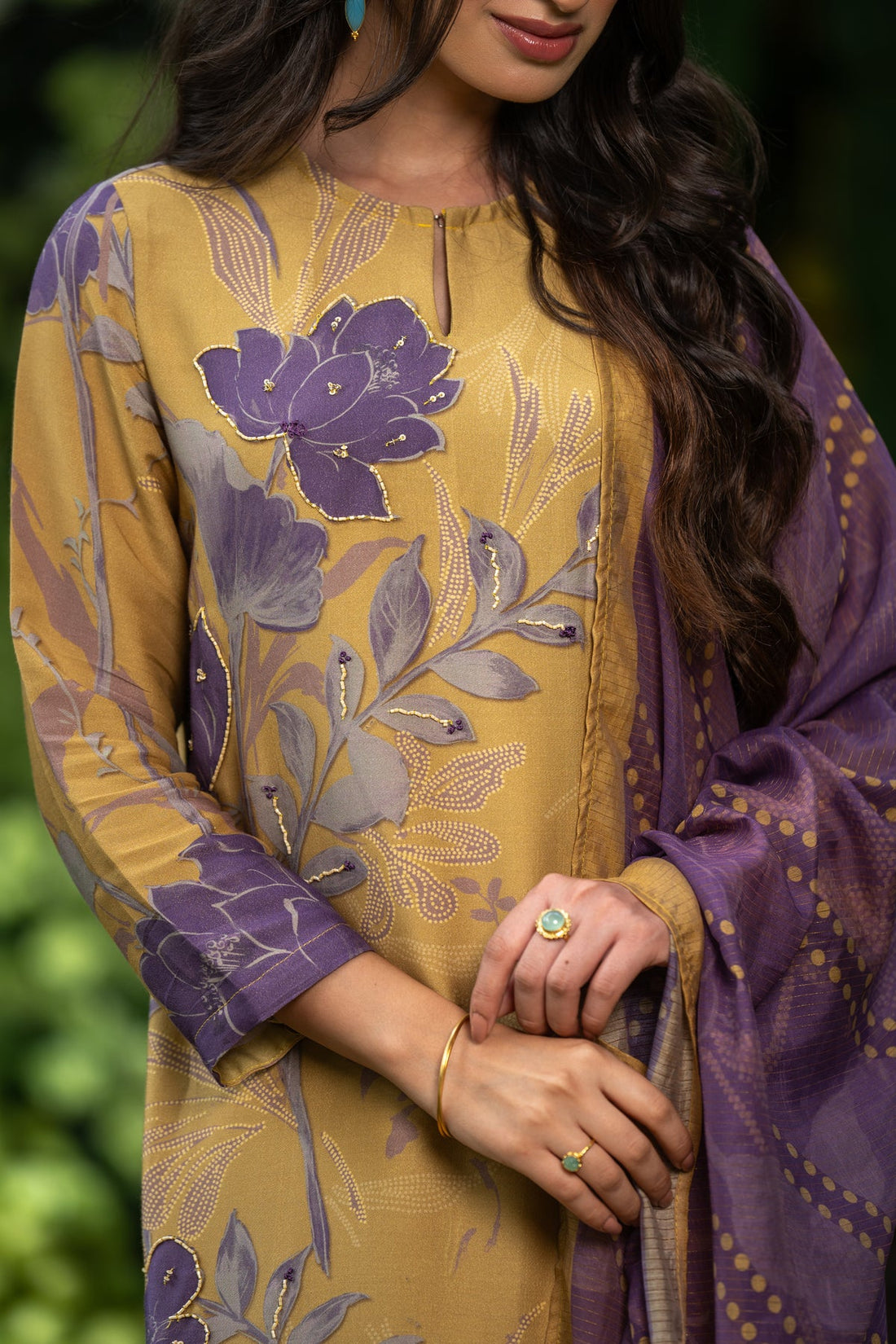 cut work dupatta suit