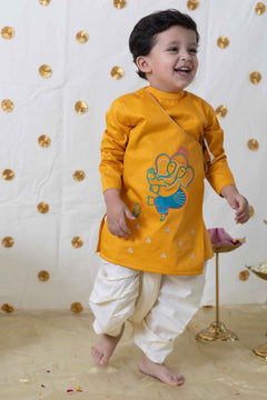 Ganesha embroidered kurta