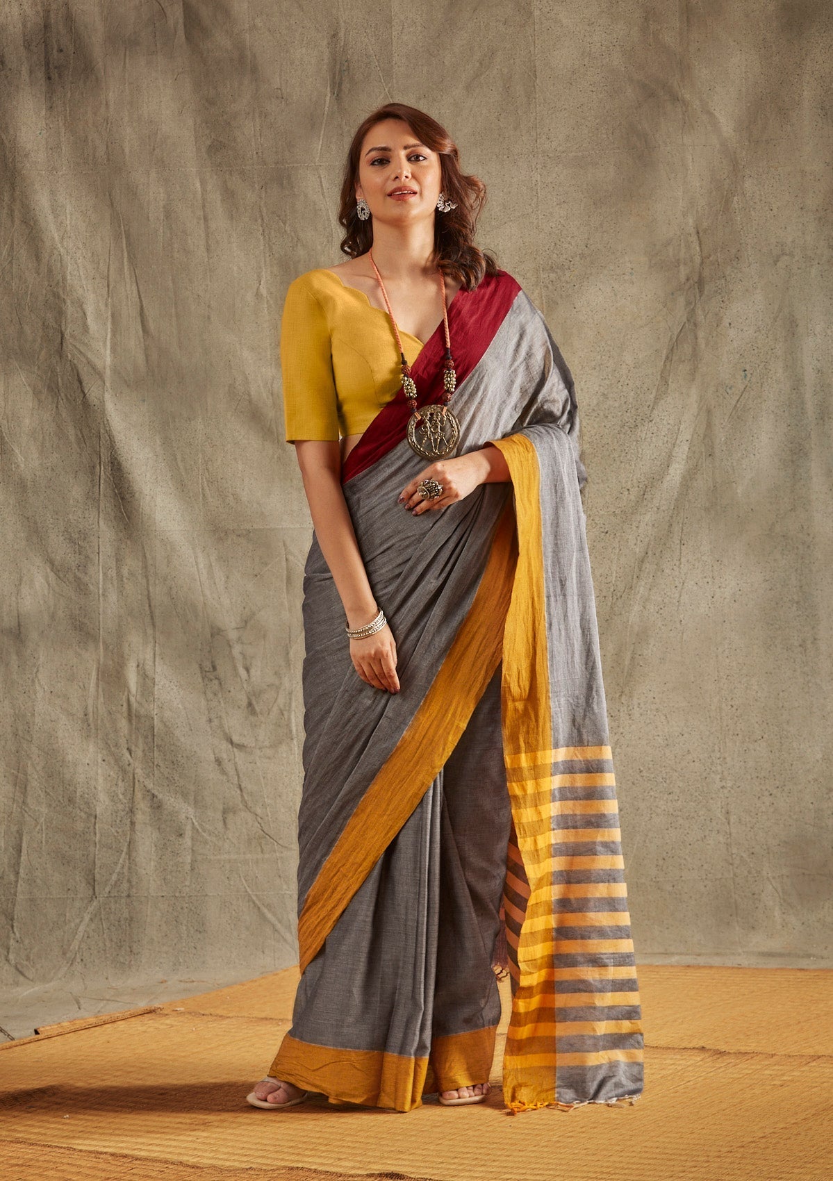 Readymade blouse with sleeves