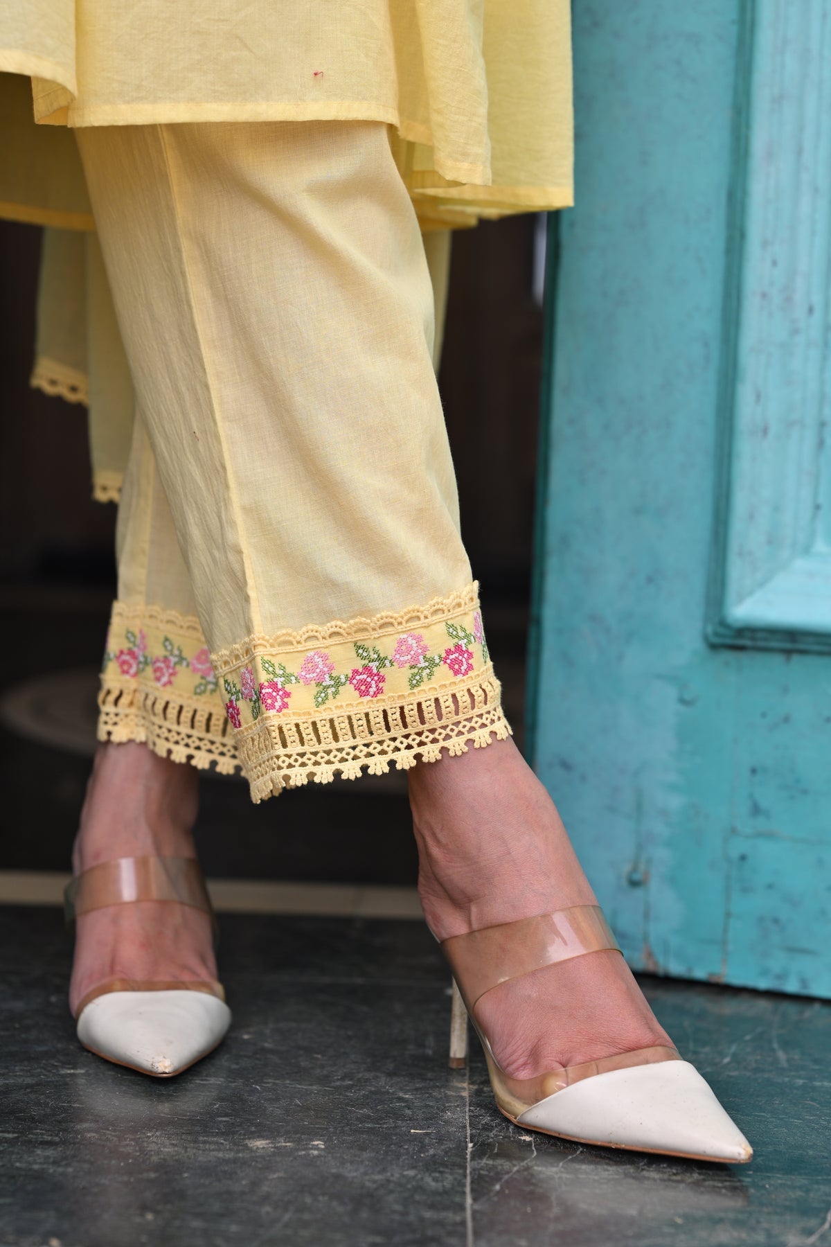 Lightweight ethnic wear