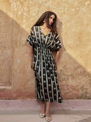 Zohra Black White Flare Maxi Dress